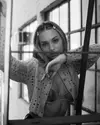 maddie_ziegler_-_black_and_white_photo_dec_2020__1_.webp