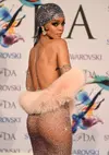 Rihanna_booty_03_1.webp