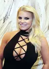 Jessica Simpson Cleavage-4.webp