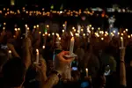 74823232007-240815-elvis-vigil-01.webp