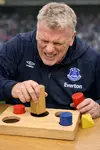 Moyes struggles with wooden puzzle.webp