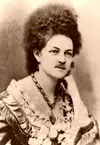 madame-moustache.webp