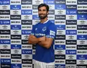 andre_gomes_poses_as_a_new_everton_fc_player_on_august_9_2018_in_861827.webp
