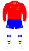 everton-1985-le-coq-sportif-goalkeeper-shirt-red-cup-winners-cup-final-01.webp