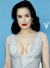 Dita-Von-Teese-Cleavage-2.webp