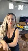jojo-big-boobs-in-deep-cleavage-1-thefappeningblog.com_ (2).webp