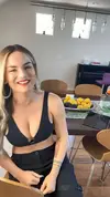 jojo-big-boobs-in-deep-cleavage-5-thefappeningblog.com_ (1).webp